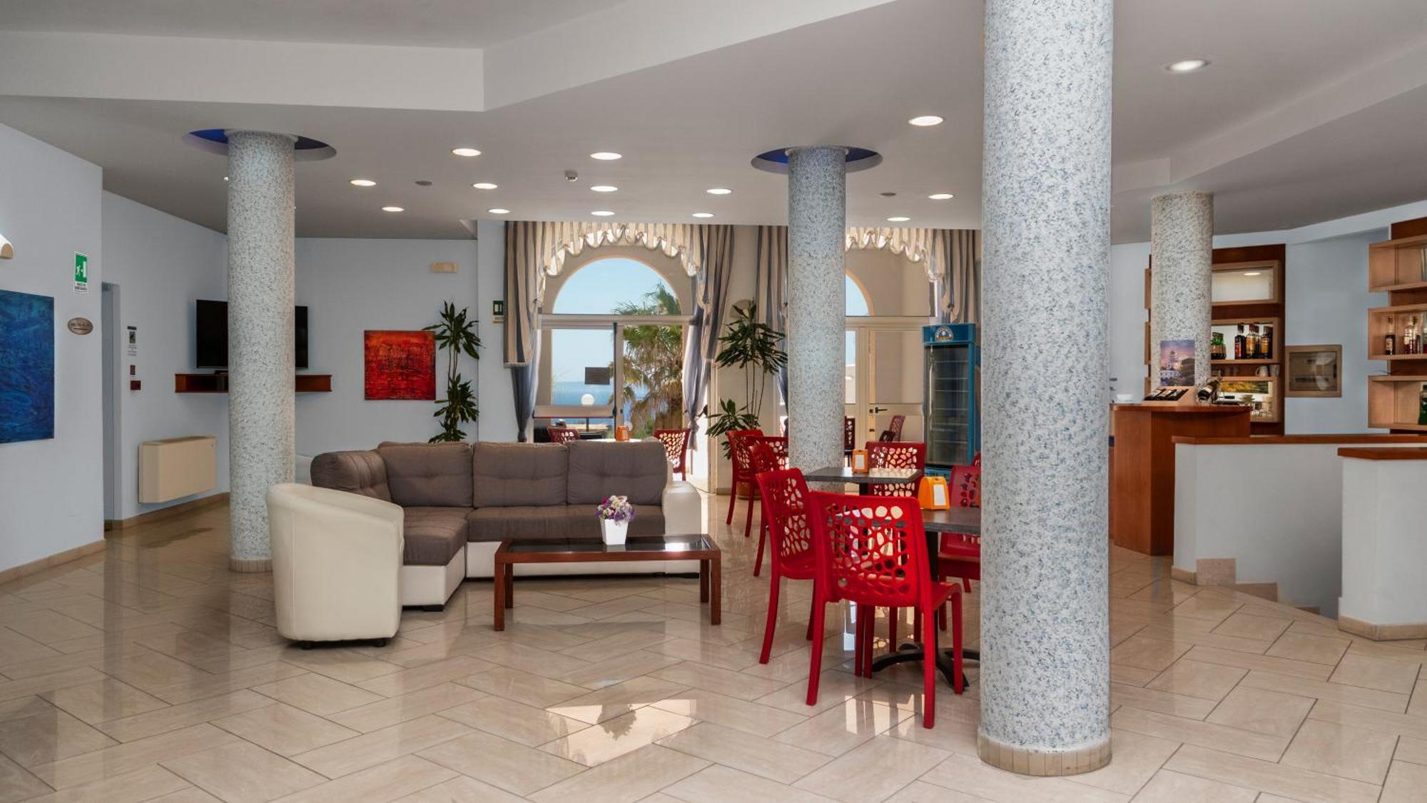 Hotel Alize ซานตา เชซาเรอา แตร์เม ภายนอก รูปภาพ