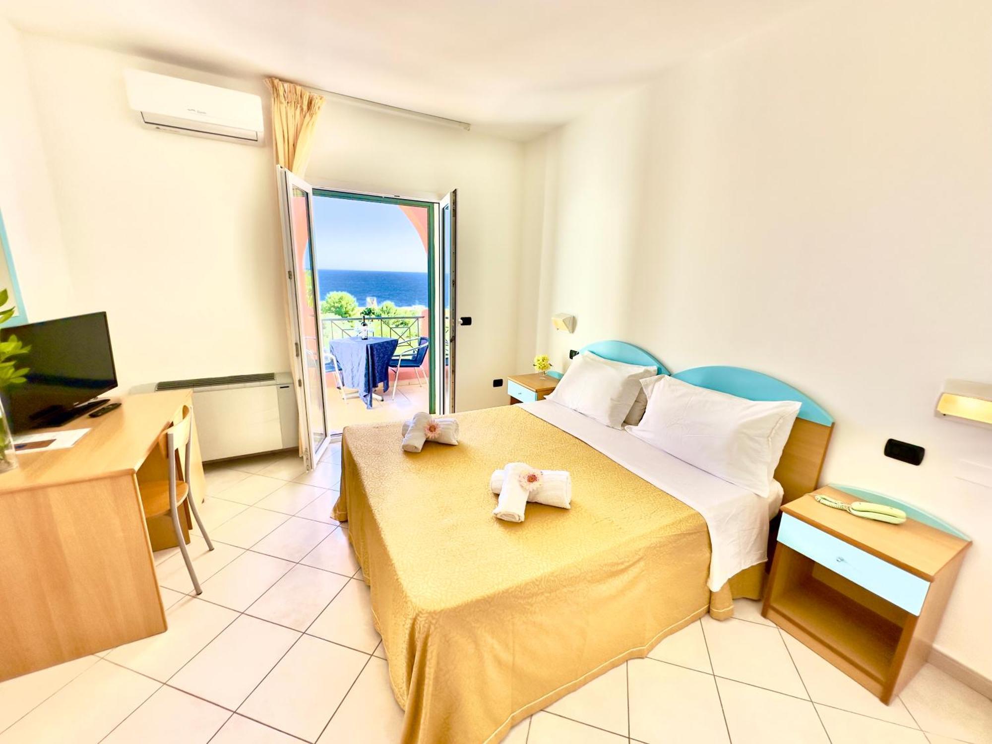 Hotel Alize ซานตา เชซาเรอา แตร์เม ภายนอก รูปภาพ